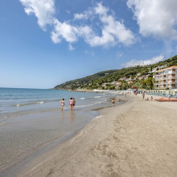 hotel sul mare andora liguria