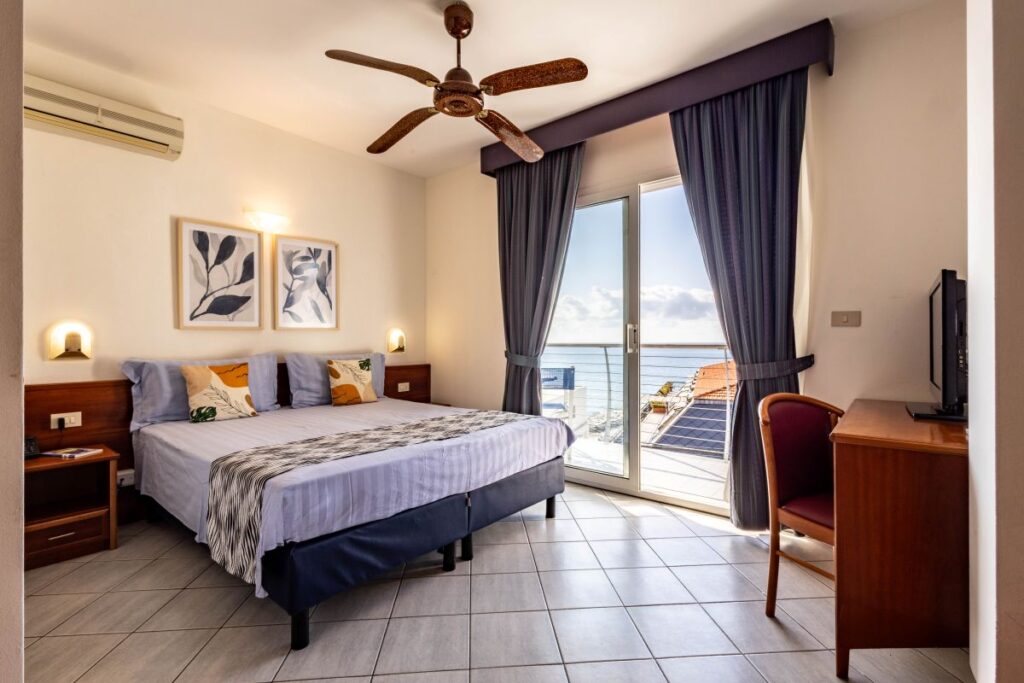 hotel sul mare andora liguria