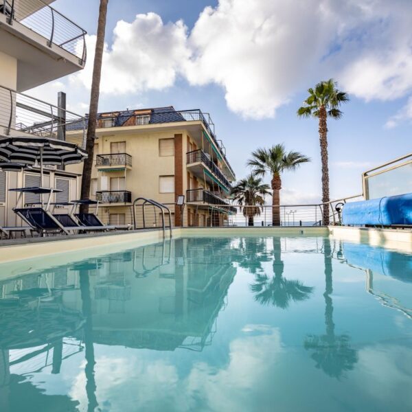 hotel sul mare andora liguria