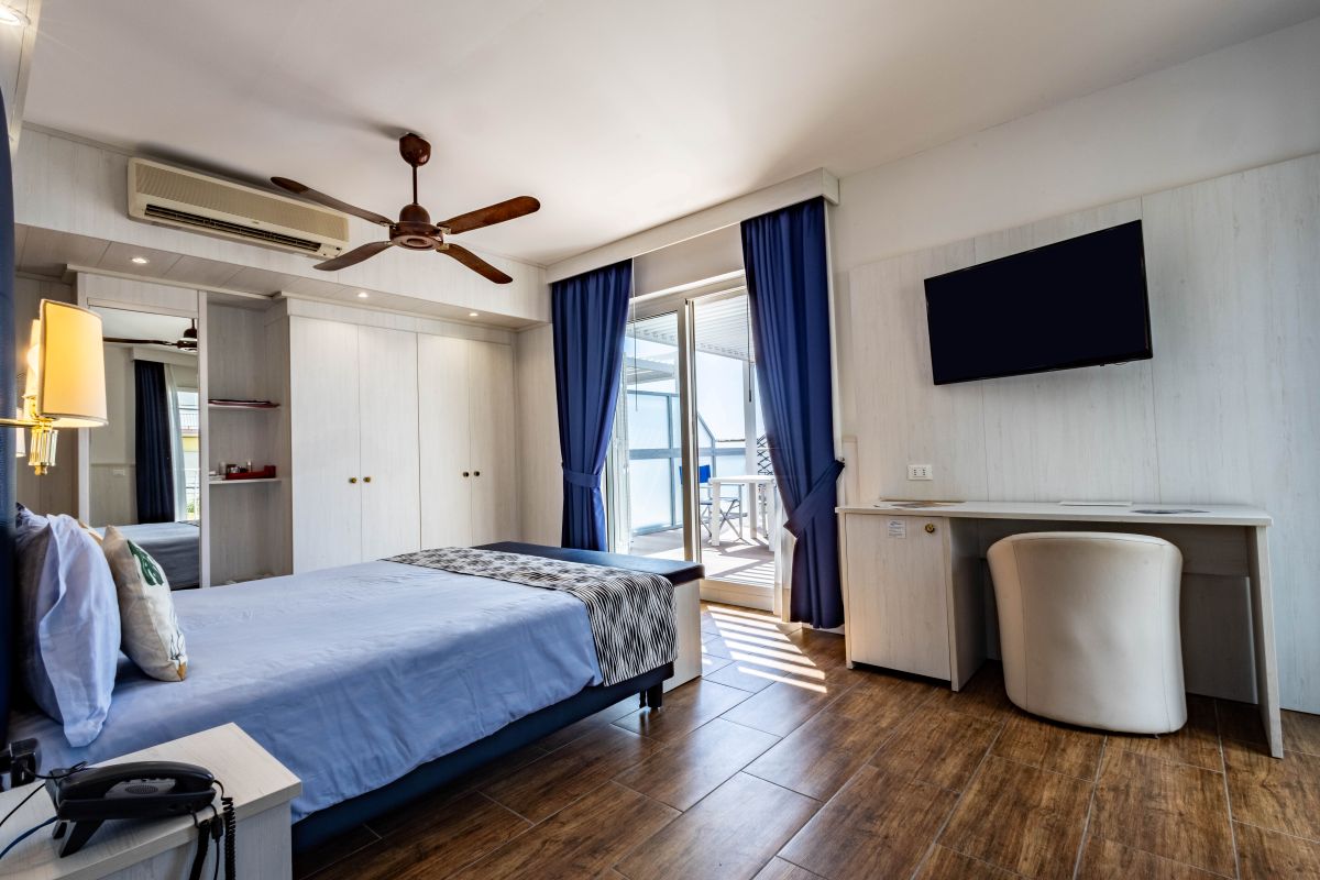 hotel sul mare andora liguria