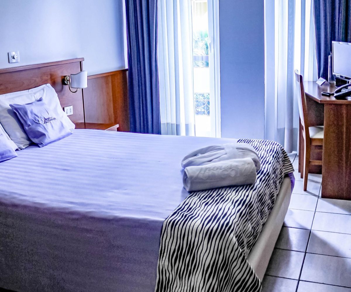 hotel sul mare andora liguria