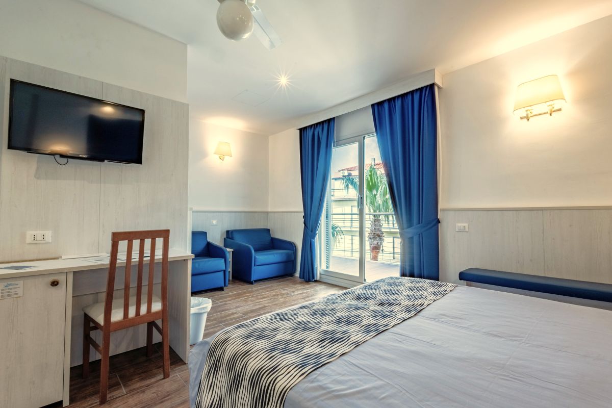 hotel sul mare andora liguria