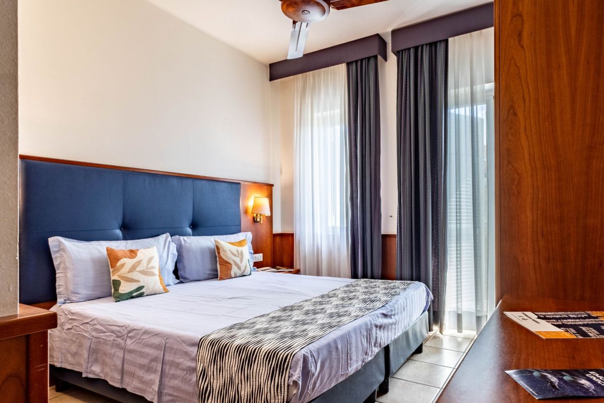 hotel sul mare andora liguria