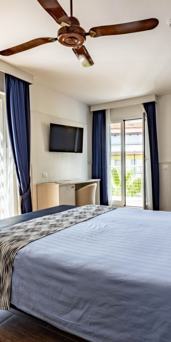hotel sul mare andora liguria